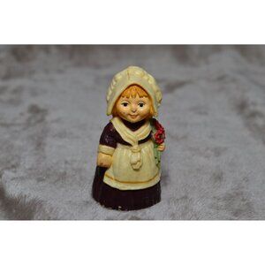 1978 Hallmark Merry Miniature Pilgrim Girl Figurine Retro Thanksgiving READ